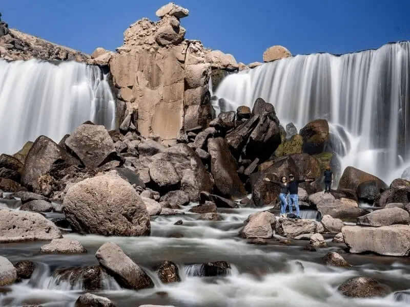 Trekking to Pause Waterfall + Rock Forest